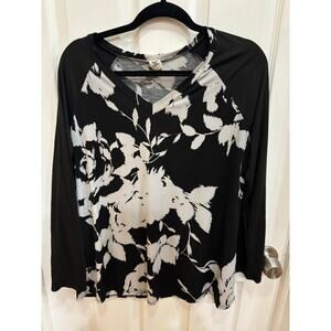 Sew in Love Adorable Black and White Blouse Oversized (M)